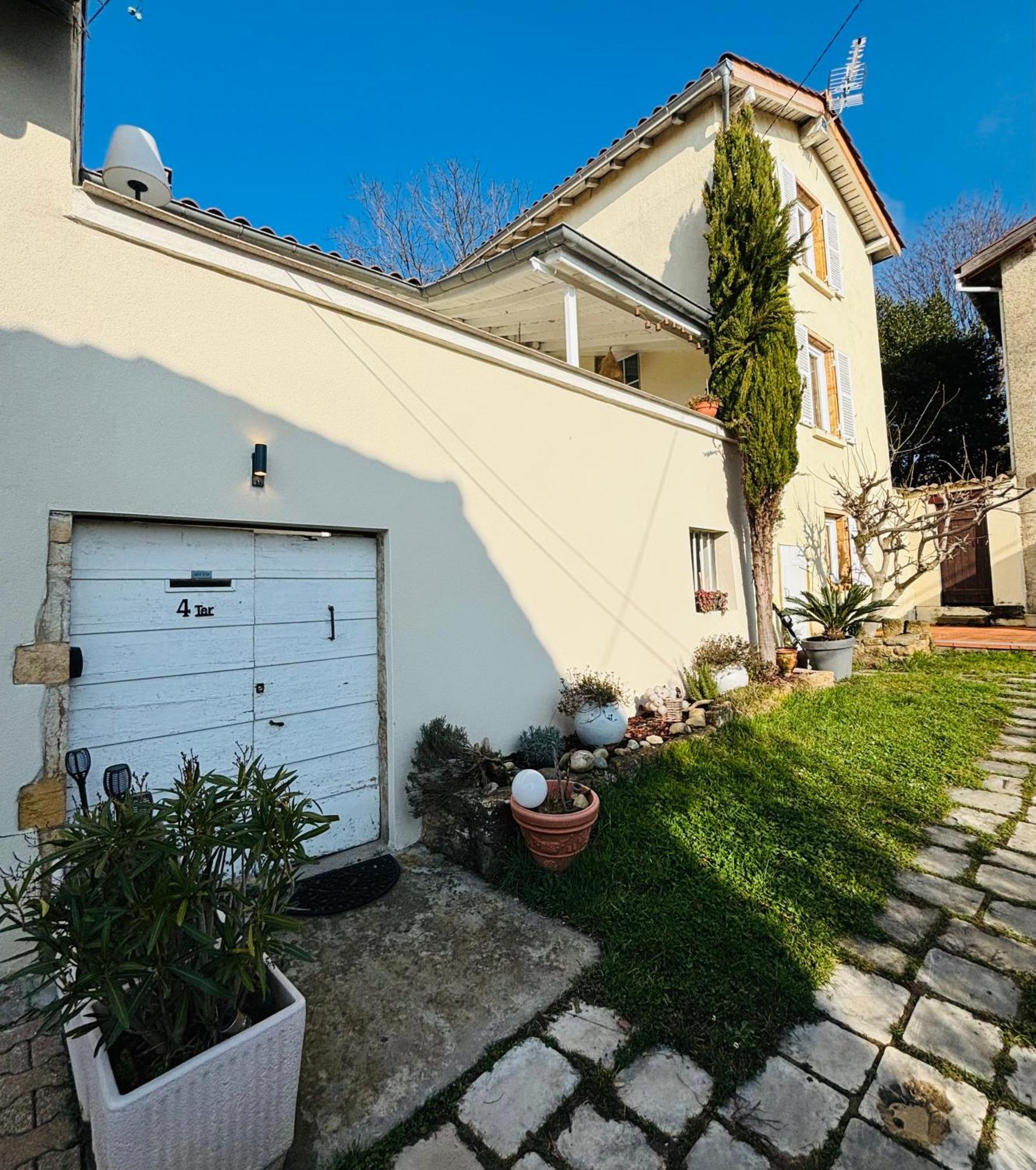 Chambre D'Hotes Du Vieux Collonges Bed & Breakfast Exterior photo